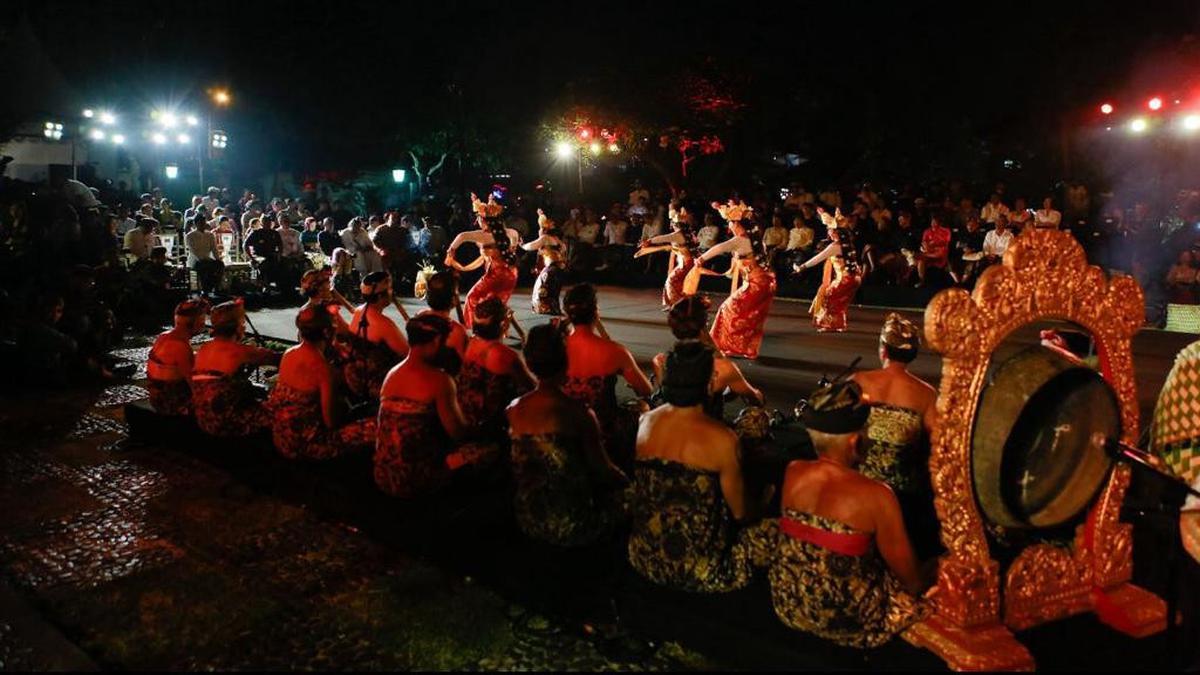 Pertunjukan Seni Gambuh Buddha Kecapi: Warisan Budaya Bali Selama Berabad-abad