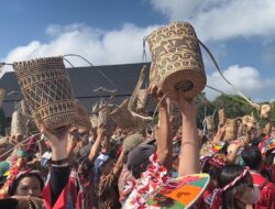 Bupati Ajak Masyarakat Budidaya Rotan di Festival Dahau untuk Cetak Rekor MURI Anjat