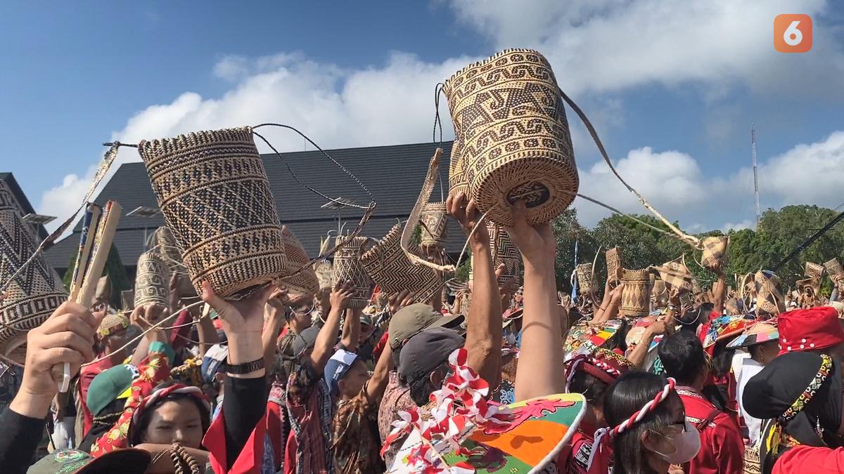 Bupati Ajak Masyarakat Budidaya Rotan di Festival Dahau untuk Cetak Rekor MURI Anjat