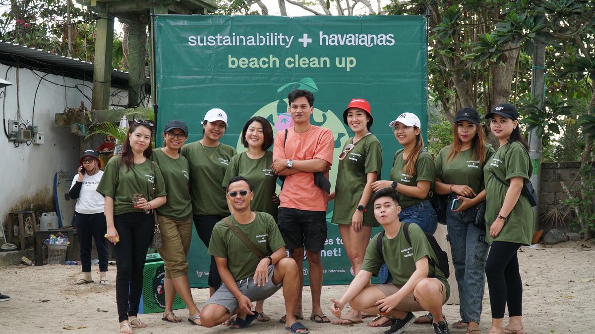 Kerjasama Generasi Muda demi Kebersihan Pantai Bali