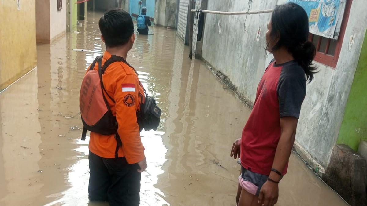 Ratusan Rumah di Teluk Pucung Bekasi Terdampak Banjir Setinggi Lebih dari 1 Meter Akibat Hujan Deras