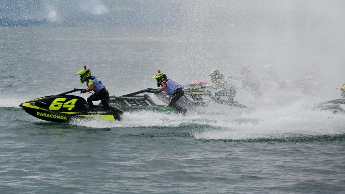 Pembalap Aquabike Jetski 2023 di Danau Toba Puas dengan Layanan yang Diberikan Menpora Dito