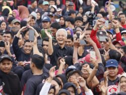 Relawan BNBG Bersemangat Menyambut Kedatangan Ganjar di Deli Serdang, Berfoto Bersama hingga Berebutan untuk Bersalaman