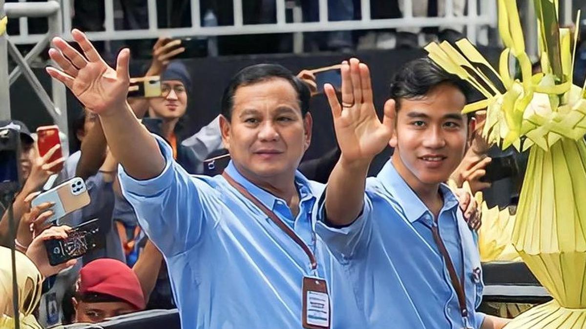 Prabowo Diprediksi Tetap Jadi Pilihan Utama Warga Jawa Barat di Pilpres 2024 Meskipun Tidak Terpengaruh Lawan Politik.