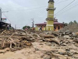 Banjir Bandang Melanda Aceh Selatan, Infrastruktur Rusak, Warga Dievakuasi