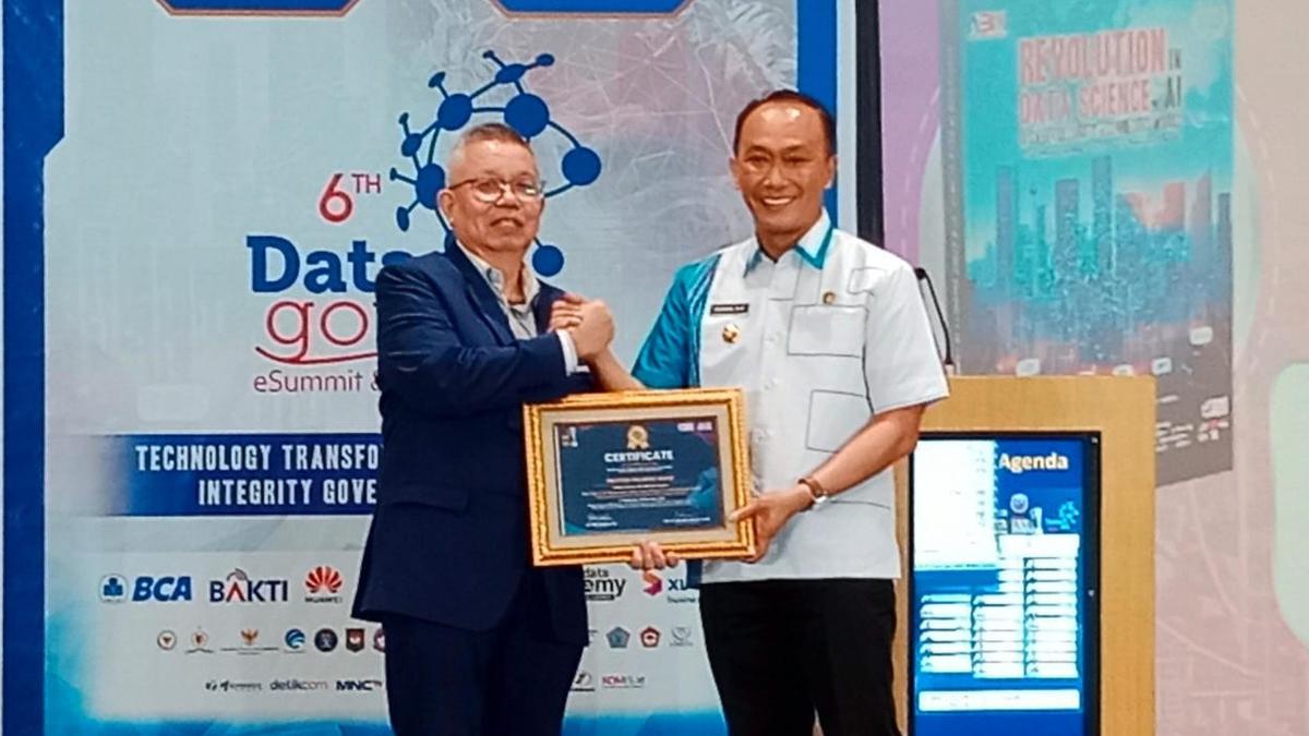 Pemerintah Provinsi Sulawesi Barat Mendapatkan Penghargaan dari ABDI dalam Meraih Era Digitalisasi