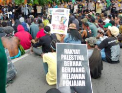 Mahasiswa Papua di Makassar Menggelar Demo untuk Ekspresikan Dukungan Terhadap Palestina