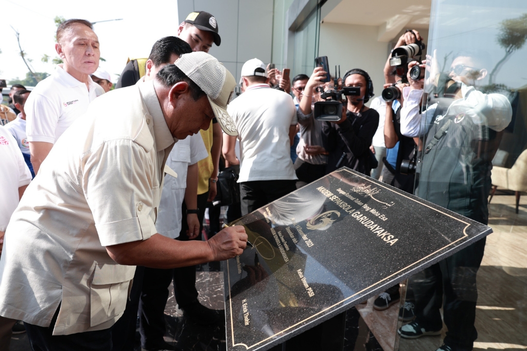 Prabowo Meresmikan Akademi Sepak Bola di Bekasi dan Mendorong Semangat Atlet Muda