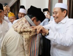 Pimpinan Ponpes Buntet Cirebon Memberikan Dukungan untuk Prabowo-Gibran di Pilpres 2024