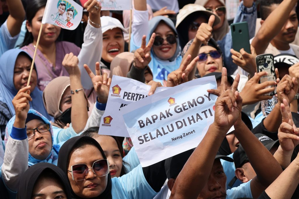 Prabowo Bertemu dengan Puluhan Ribu Warga Subang, Sampaikan Komitmen Perjuangan untuk Rakyat