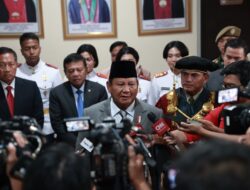 Prabowo Subianto, Menteri Pertahanan, Mendorong Kecerdasan dan Kerja Keras sebagai Kunci Bertahan dalam Tantangan Zaman di Wisuda Unhan