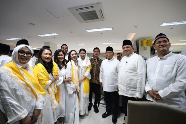 Prabowo Subianto Mengapresiasi Partai Golkar: Pentingnya Belajar dan Menambah Ilmu