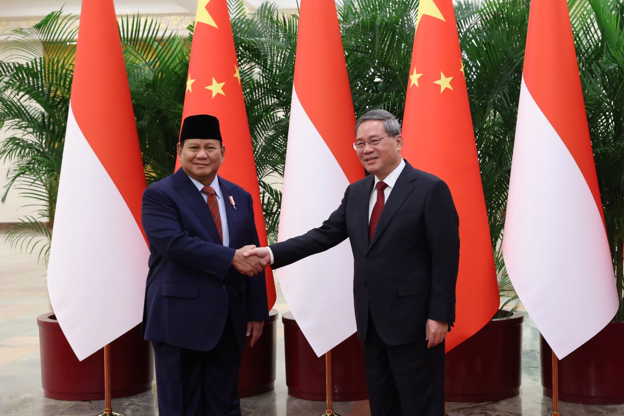 Prabowo Bertemu dengan PM Li Qiang untuk Bahas Penguatan Kerja Sama RI-Tiongkok