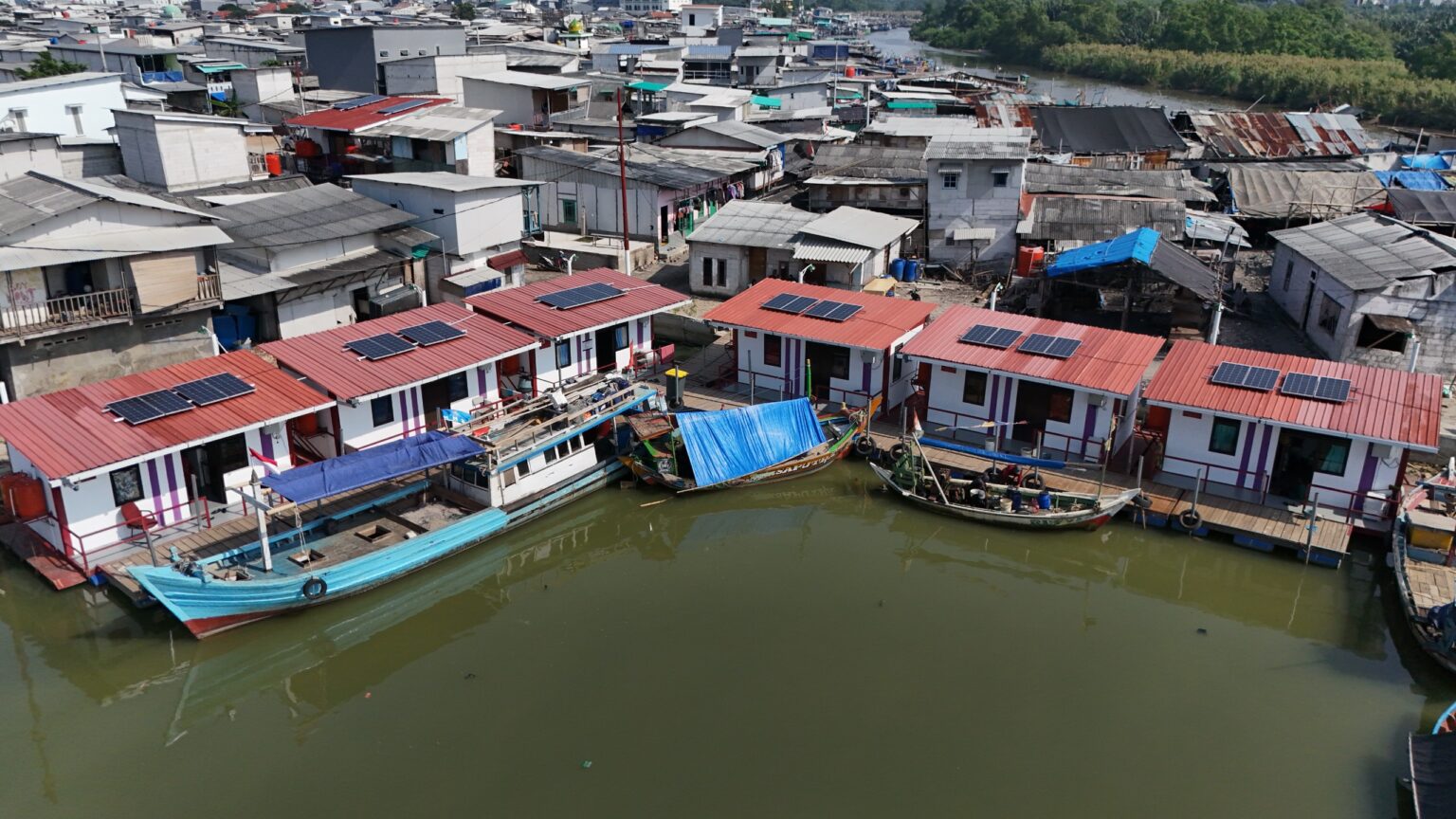 Jakarta Fishermen’s Village Expresses Gratitude for Floating Homes Given by Prabowo Subianto