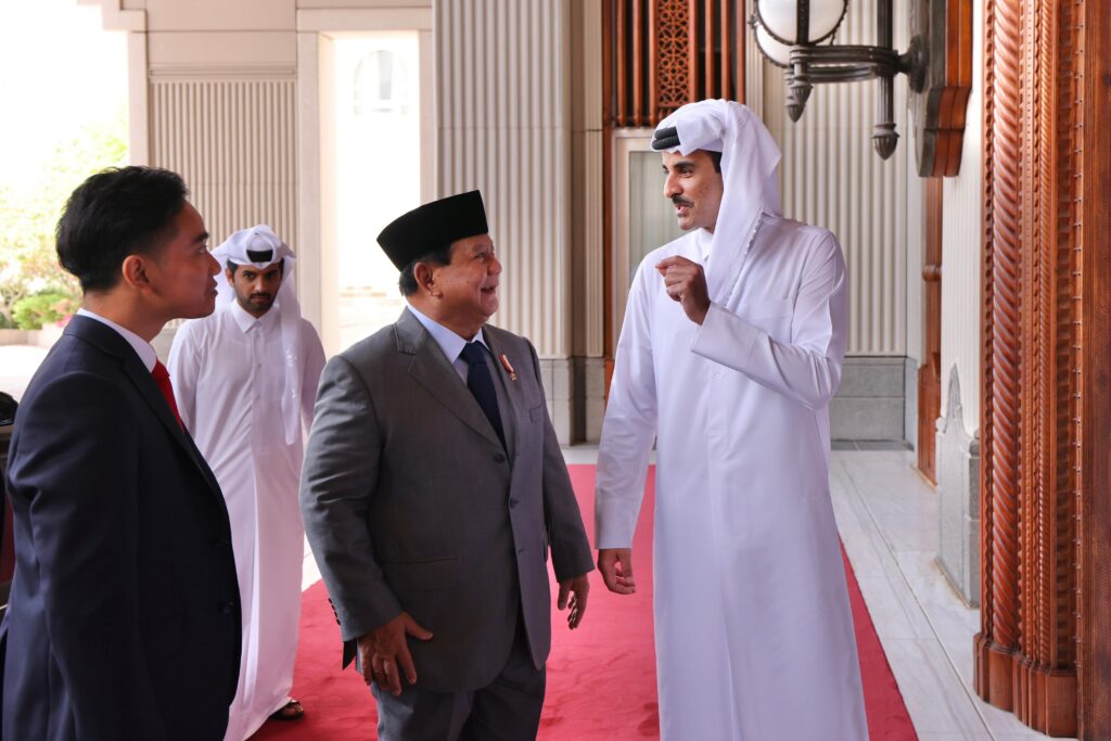 Prabowo Subianto and Gibran Rakabuming Raka Discuss Cooperation and Gaza with Emir of Qatar and Qatar PM