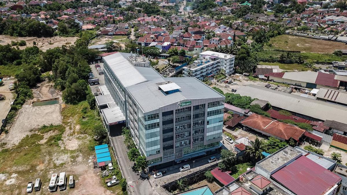 Siloam Hospitals Balikpapan Menyokong Pengelolaan Lingkungan dengan Meraih ‘Proper Biru’