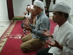 Pemeluk Tarekat Naqshbandiyyah di Padang Merayakan Idul Adha pada Sabtu 15 Juni 2024