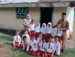 Kadisdik Kabupaten Kampar Merasa Malu karena Siswa Belajar di Ruangan Bekas WC