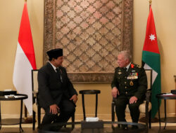 Prabowo Subianto Meets King Abdullah II, Receives Congratulatory Messages and Conveys Regards from Jokowi