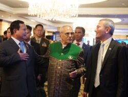 Prabowo Subianto Embraces Timor Leste President Ramos Horta in Heartfelt Moment at IISS Shangri-La Forum