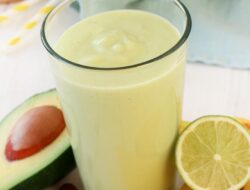 5 Smoothie Sehat yang Dapat Menyegarkan Hari Anda