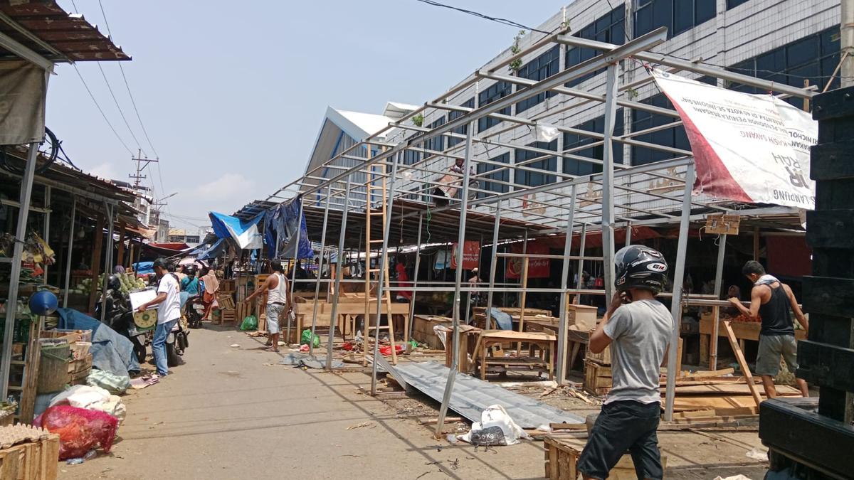 Pasar Pasir Gintung di Lampung Akan Diresmikan Oleh Jokowi, Puluhan Pedagang Dalam Proses Pemindahan