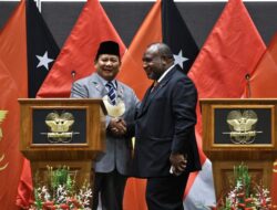 Prabowo Subianto and Papua New Guinea Prime Minister discuss bilateral partnership while sitting together