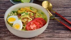 Agar Soto Ayam Lebih Enak, Ikuti Resep Berikut!