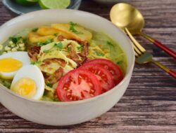 Agar Soto Ayam Lebih Enak, Ikuti Resep Berikut!