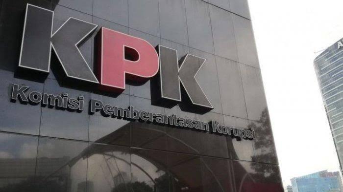 Etika sebagai Ancaman bagi Pimpinan KPK, Agus Joko Pramono Mengatakan bahwa Transparansi Adalah Hal yang Penting