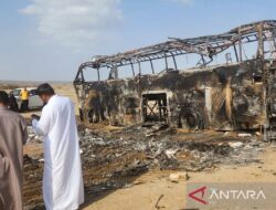 Reuni Haru: Orang Tua Korban Kecelakaan Bus Umroh Bertemu Anak di Jeddah