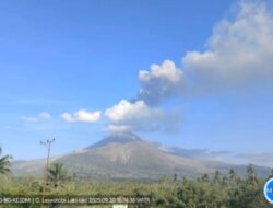 Gunung Lewotobi Laki-laki: Erupsi 6 Kali dalam 6 Jam!