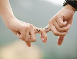 Tanda-tanda Hubungan Kehilangan Rasa Cinta: Cek Yuk!